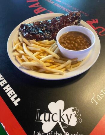 Lucky’s Bar & Grill